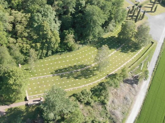 Cimetière militaire allemand II vu de haut